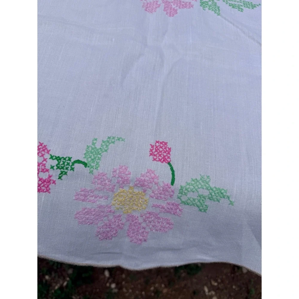 Vintage Hand Embroidered Floral Tablecloth Cottagecore Farmhouse Pink Green Line
